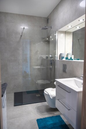 Een douche, een haardroger