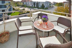 Classic Apartment, 3 Bedrooms | Outdoor dining - Apartments Vaal in Rovinj, With Balcony (Rovinj)