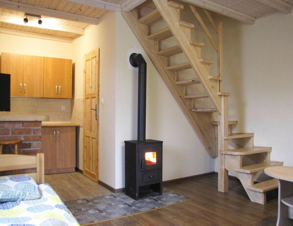 Classic House, 2 Bedrooms | Interior