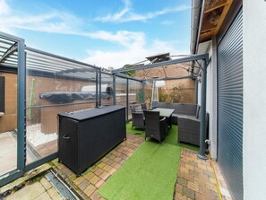 Classic House, 4 Bedrooms | Balcony
