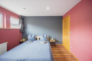 Casa clásica, 4 habitaciones | 3 habitaciones y ropa de cama 