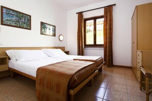 6 Schlafzimmer, individuell eingerichtet