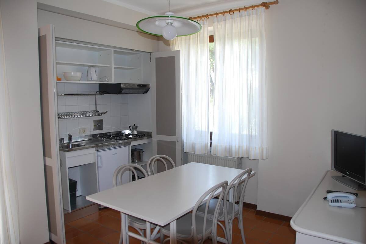 Deluxe-Apartment, 2 Schlafzimmer | Eigene Küche | Kühlschrank, Mikrowelle