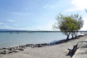 Classic Mobile Home, 3 Bedrooms | Water view