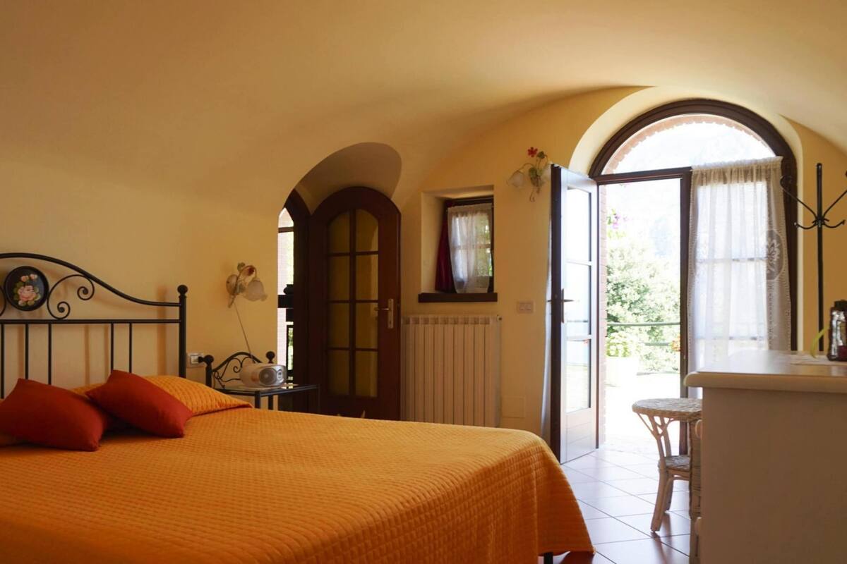 2 bedrooms