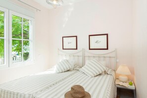 2 bedrooms, individually furnished, bed sheets - Cottage, Pasito Blanco (San Bartolomé de Tirajana)