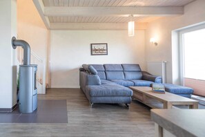 Classic-Haus, 3 Schlafzimmer | Wohnzimmer | Kamin, DVD-Player