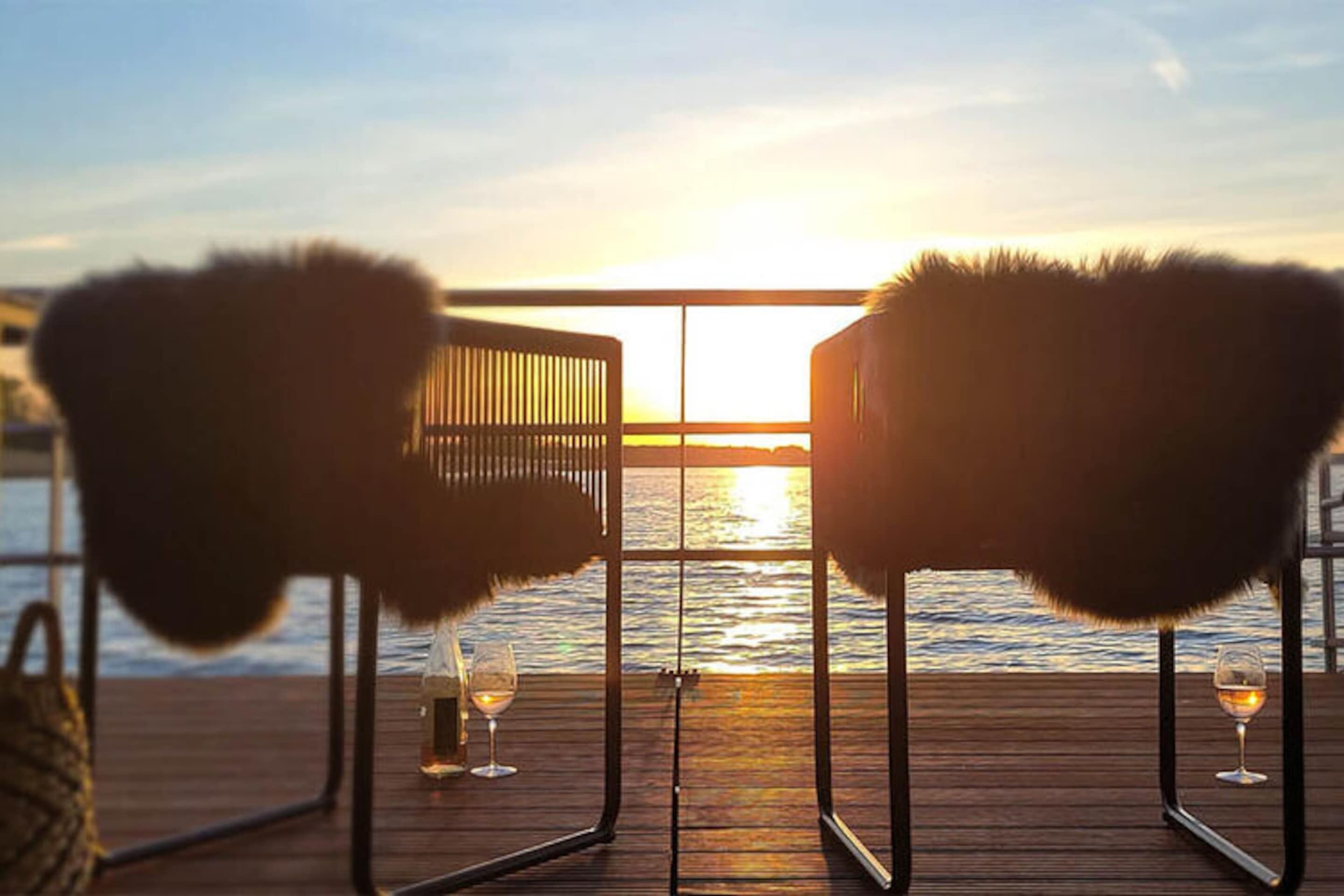 Comfort Mobile Home, 2 Bedrooms | Water view