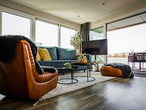 Comfort Mobile Home, 2 Bedrooms | Living room | Fireplace, DVD player - Houseboat in Ribnitz-damgarten (Ribnitz-Damgarten)