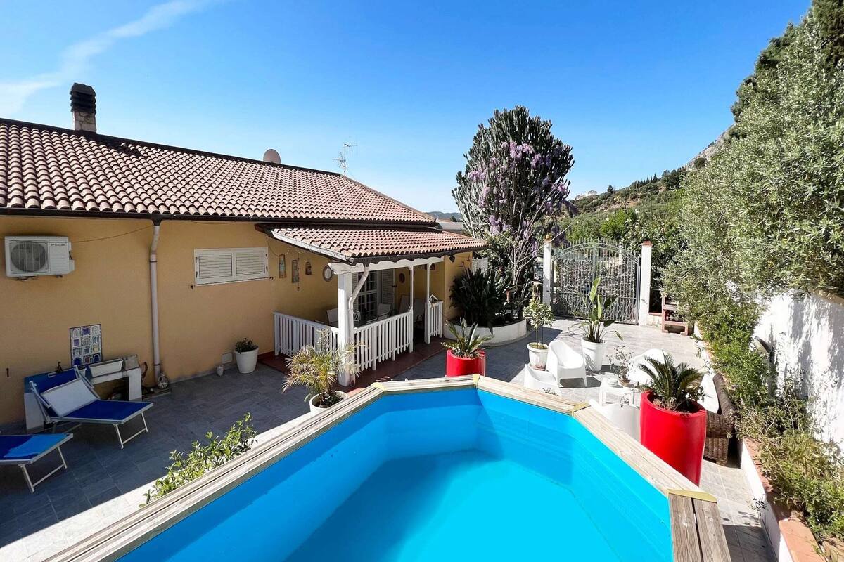 Classic-Villa, 4 Schlafzimmer | Aussenbereich