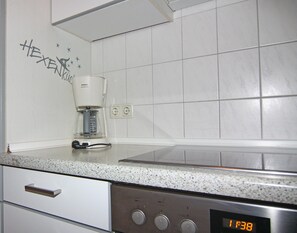 Appartement Classique, 4 chambres | Cuisine privée | Réfrigérateur, four, lave-vaisselle, cafetière/bouilloire