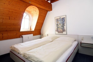 3 bedrooms, individually furnished
