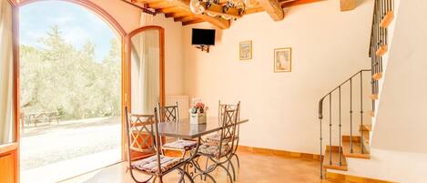 Appartement Classique, 2 chambres | Restauration