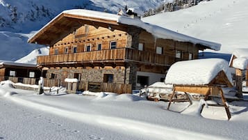 Deluxe House, 4 Bedrooms | Exterior