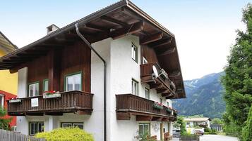 Classic House, Multiple Bedrooms | Exterior