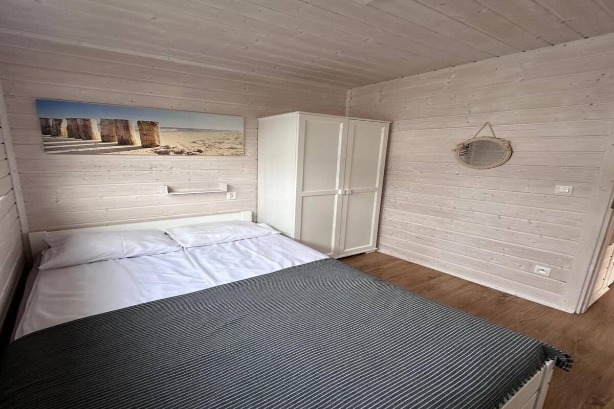 Classic House, 3 Bedrooms | 4 bedrooms, individually furnished, iron/ironing board, bed sheets