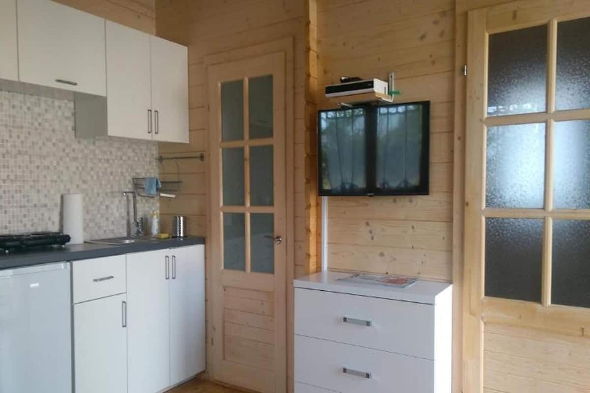 Hus Deluxe - 3 sovrum | Eget kök | Kylskåp, vattenkokare och barnstol