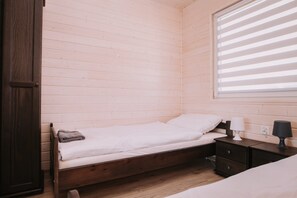 4 bedrooms, individually furnished, iron/ironing board, bed sheets - Family Holiday Resort, Holiday Houses, Bobolin (Darlowo)