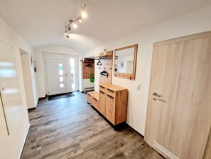 Apartamento clássico, 2 quartos | Parte interna