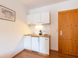 Classic Apartment, 1 Bedroom | Private kitchen | Fridge, dishwasher
