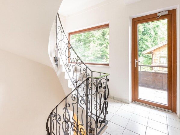 Apartamento conforto, 3 quartos | Parte interna