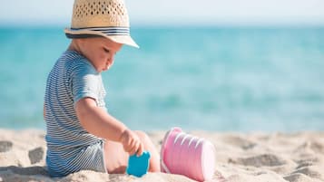 Classic Apartment, 2 Bedrooms | Interior detail