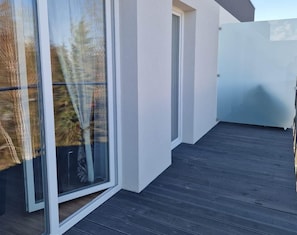 Appartement Classique, 2 chambres | Balcon