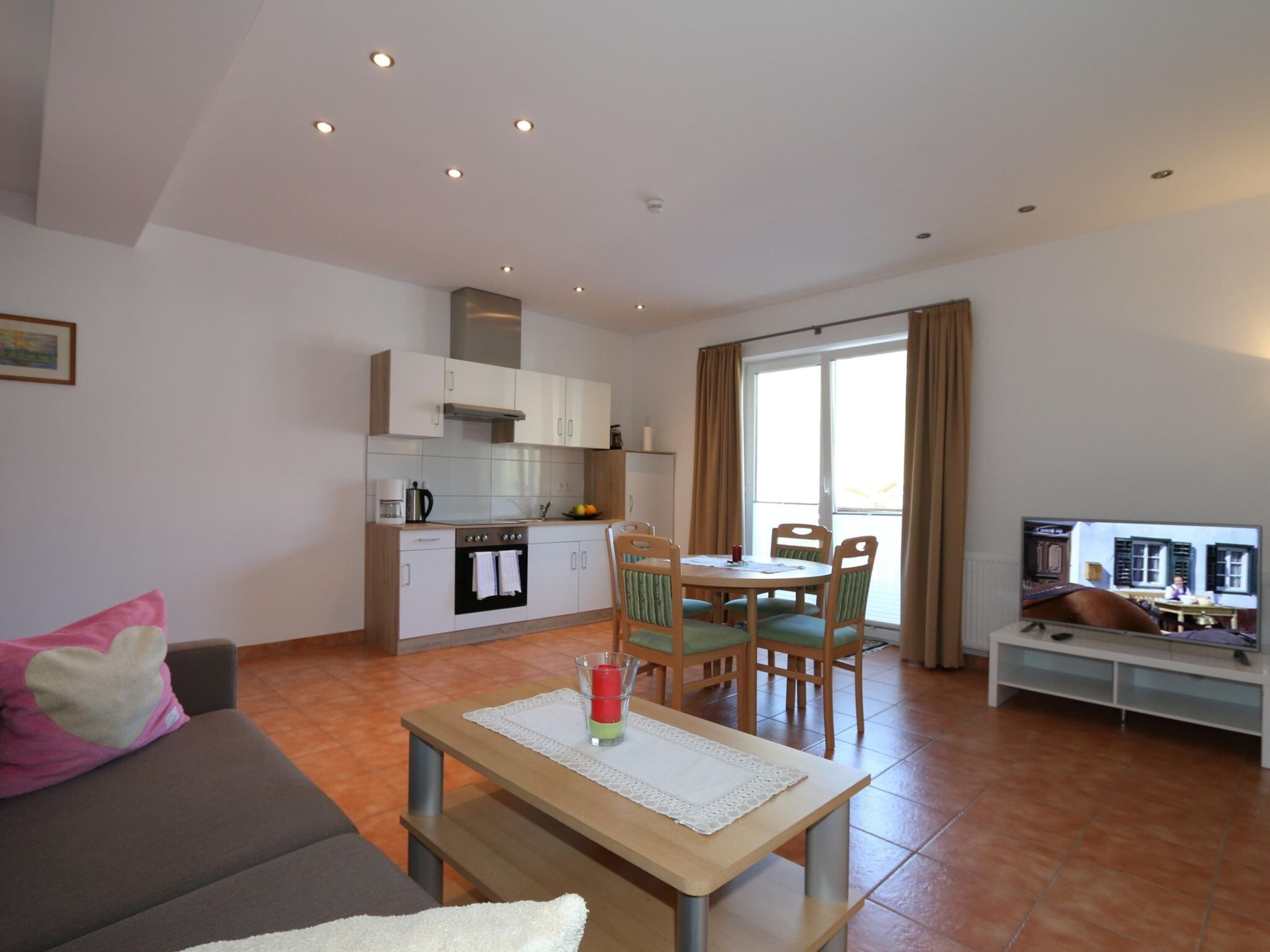 Elite Apartment, 2 Bedrooms | Dining