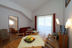 Classic-Apartment, 3 Schlafzimmer | Speisen