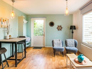 Deluxe Apartment, 1 Bedroom | Living room