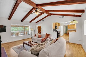 Téléviseur, foyer, jeux vidéo