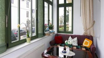 Classic Apartment, 2 Bedrooms | Living room