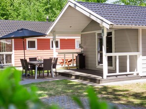 Comfort Chalet, 2 Bedrooms | Exterior - Cozy Tiny House With a Nice Terrace Near Eindhoven (Oirschot)