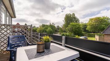 Classic-Apartment, 2 Schlafzimmer | Balkon