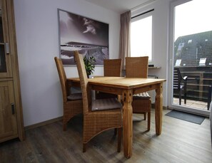 Classic-Apartment, 2Â Schlafzimmer | Speisen