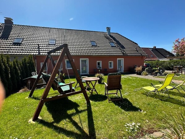 Exterior - Charmante Ferienwohnung mit Kamin in Zarchlin (Barkhagen)