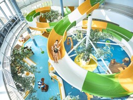 Indoor pool, outdoor pool