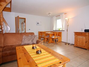 Comfort House, 2 Bedrooms | Living room - Holiday Complex Schuldt, Behrensdorf (Behrensdorf)