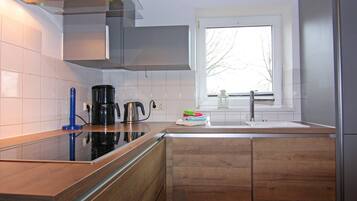 Classic-Haus, 3 Schlafzimmer | Eigene Küche | Kühlschrank, Ofen, Herdplatte, Geschirrspüler