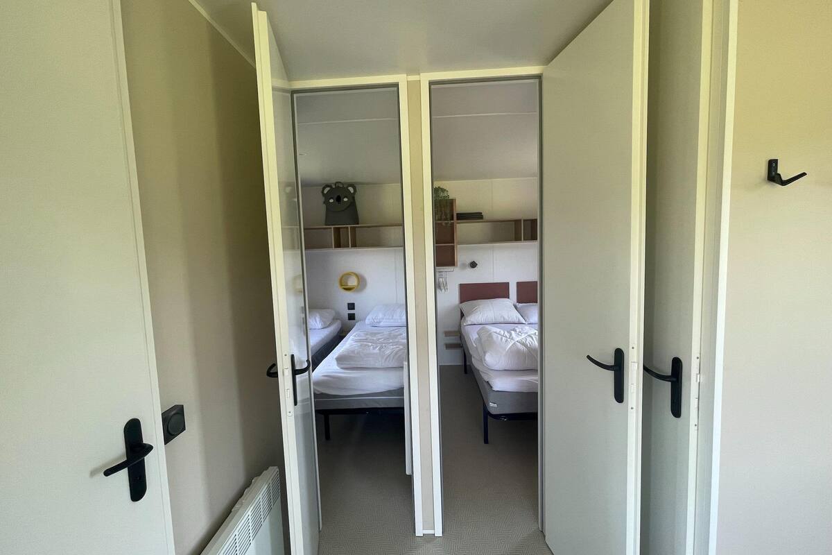 1 chambre, ameublement personnalisé, draps fournis
