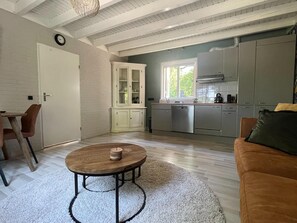 Elite House, 1 Bedroom | Living room - Holiday Home in Schoonloo With Balcony/terrace (Schoonloo)
