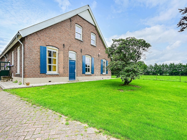 Classic House, 2 Bedrooms | Exterior