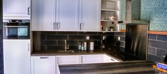 Farmhouse in De Heurne Near the Forest