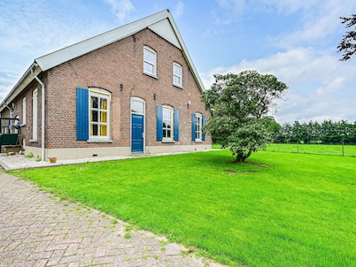 Farmhouse in De Heurne Near the Forest