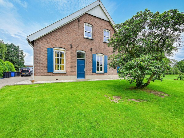 Comfort House, 3 Bedrooms | Exterior - Farmhouse in De Heurne Near the Forest (De Heurne)