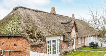 6 Person Holiday Home in Hojer