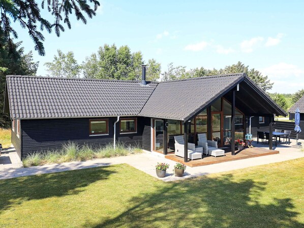 Classic House, 4 Bedrooms | Exterior