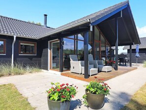 Classic House, 4 Bedrooms | View from property