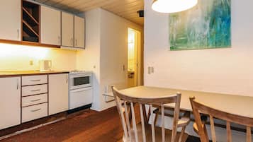 Elite Apartment, 3 Bedrooms | Interior