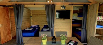 Cozy Tentlodge With Roofed Terrace in a Green Area